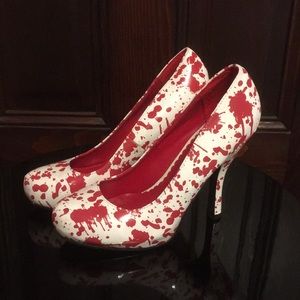 1031 blood splattered heels US 8